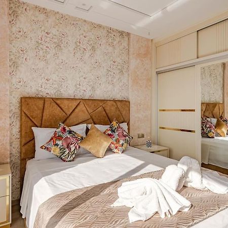 Royale Duplexe Pleine Centre Tanger Lägenhet Exteriör bild